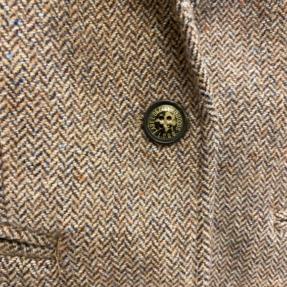 Tweed Ladies Suite Jacket - Picture 5 of 6